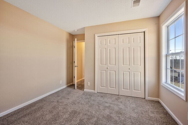 Building Photo - Perfect Family Layout with Office & Large Fenced Backyard