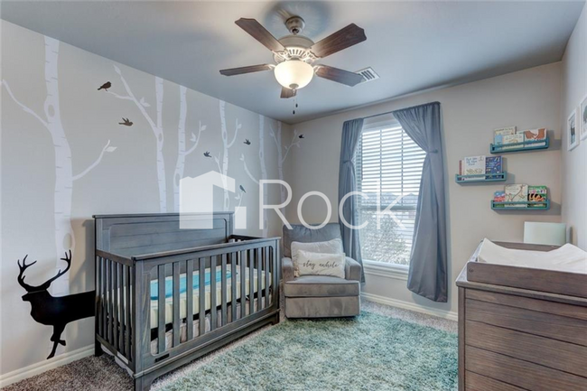 Building Photo - Gorgeous 3 Bedroom Home with Storm Shelter located in The Waters in Moore!! **All Appliances Incl...