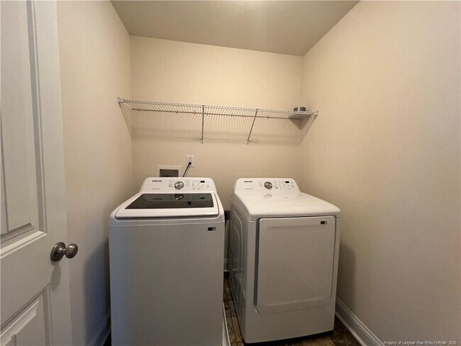 Building Photo - 4411 Low Oak Ct