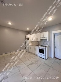 Building Photo - 579 Avenue A
