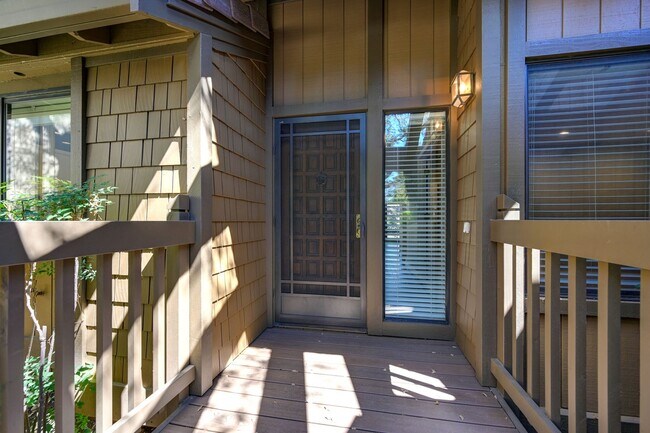 Building Photo - South Auburn Gem! Stylish 2BR Townhome in Quiet, Neighborhood