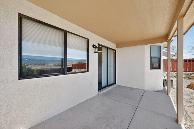 Building Photo - 16 Sheba Pl