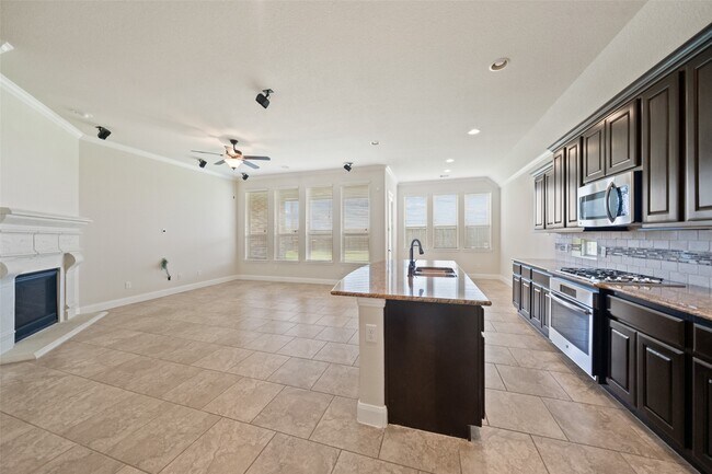 Building Photo - 27330 Aspen Falls Ln