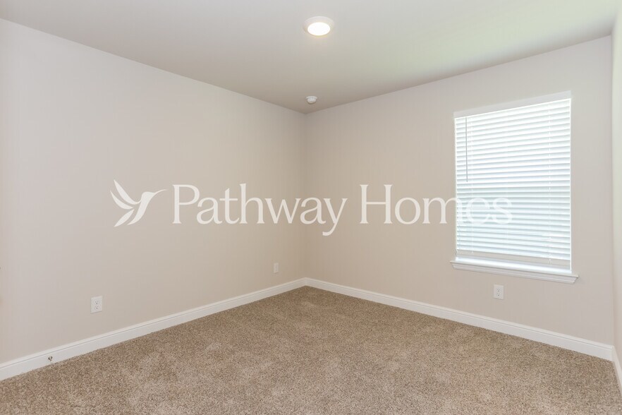 Building Photo - 1736 Reverie Rd