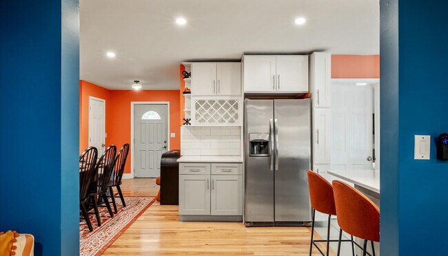 Building Photo - 223 Paxinos Dr