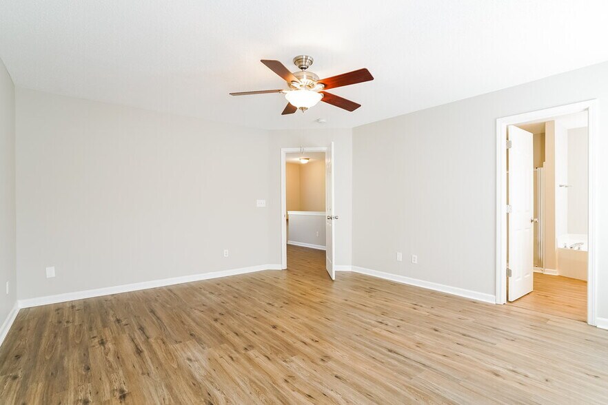 Building Photo - 409 Texanna Way