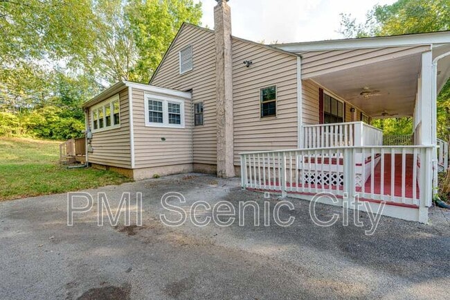 Building Photo - 4717 Beverly Kay Dr