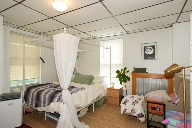 Building Photo - 18 Summit Ave