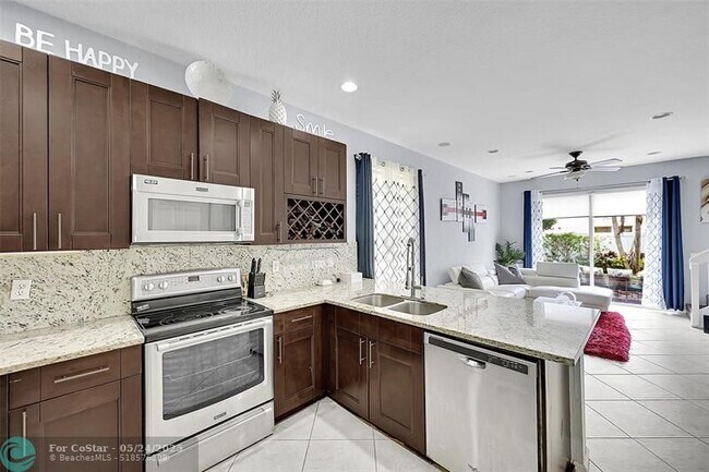 Building Photo - 5418 Sunseeker Blvd