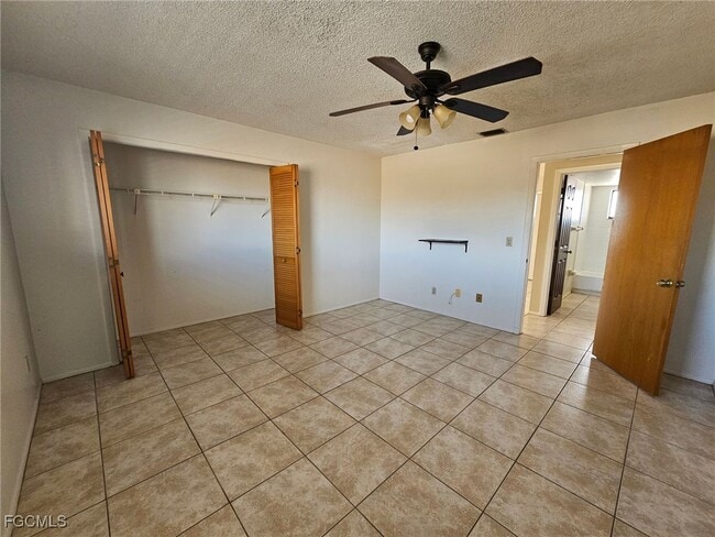 Building Photo - 1221 SE 46th Ln