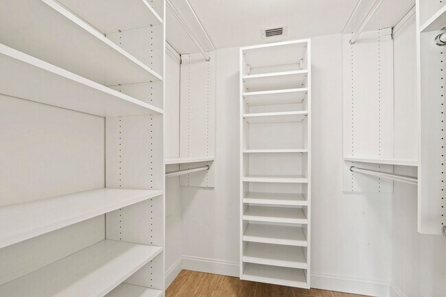 Building Photo - 4200 N Ocean Dr