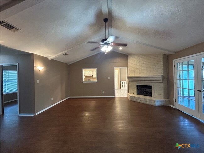 Building Photo - 826 Timber Dr