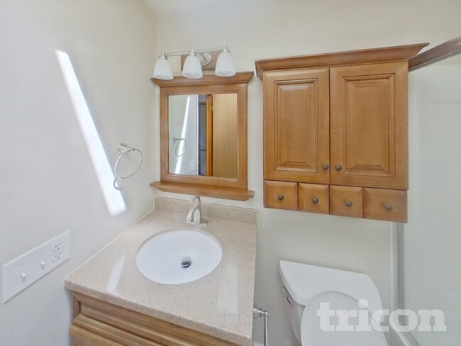 Building Photo - 1040 Catherwood Dr