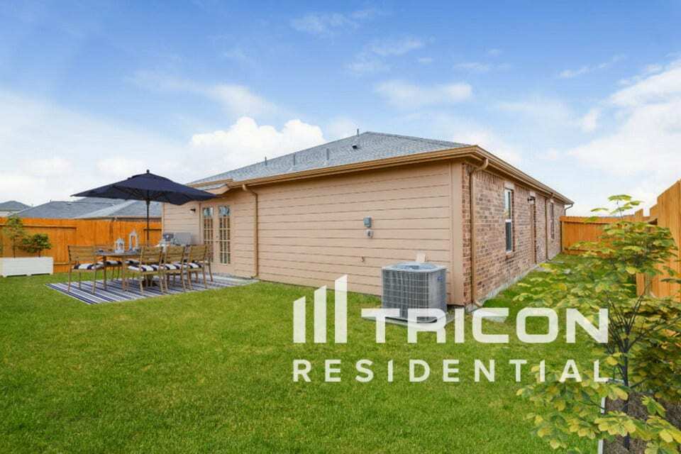 Building Photo - 437 Palomino Stand Dr