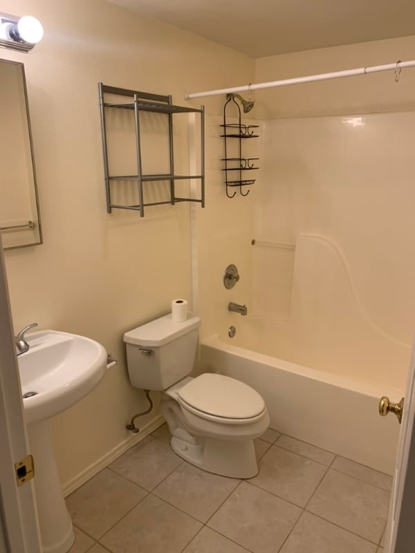 Building Photo - 6410 Phinney Ave N