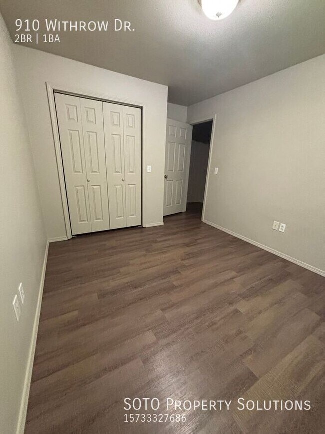 Building Photo - 910 Withrow Dr