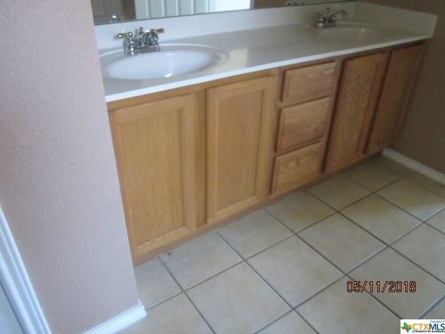 Building Photo - 2303 Jake Dr