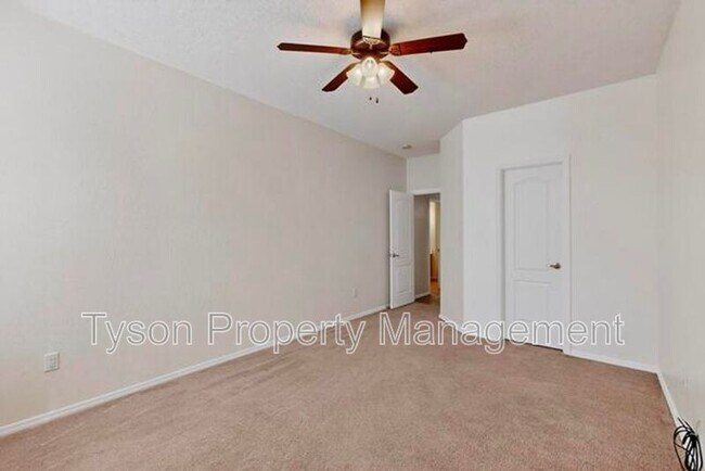 Building Photo - 7124 Glyndon Trail NW