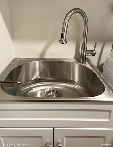 Building Photo - 42160 Woodward Ave