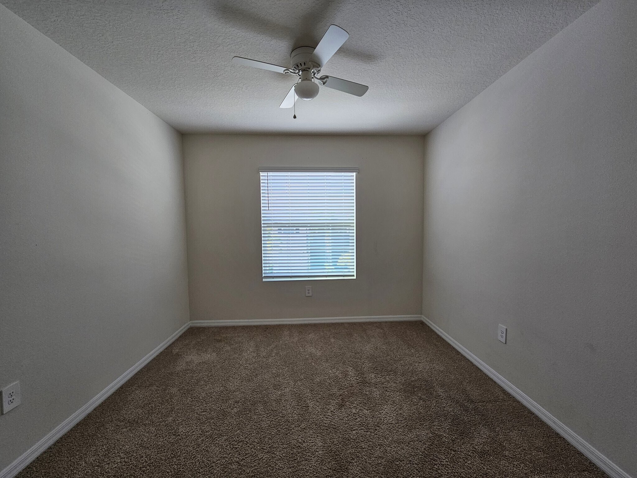 Building Photo - 8652 Milestone Dr