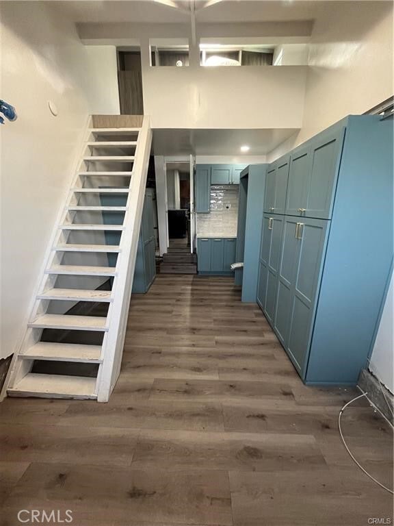 Building Photo - 12213 Pine St