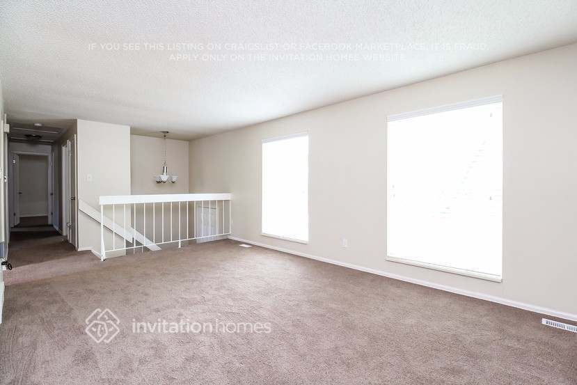 Building Photo - 10970 Newland St