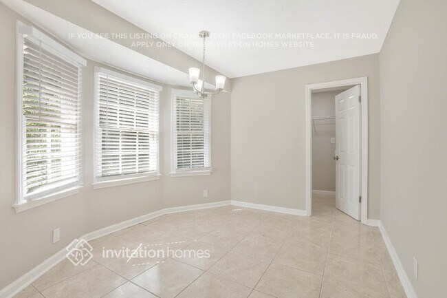 Building Photo - 5668 Beechwood Dr SW