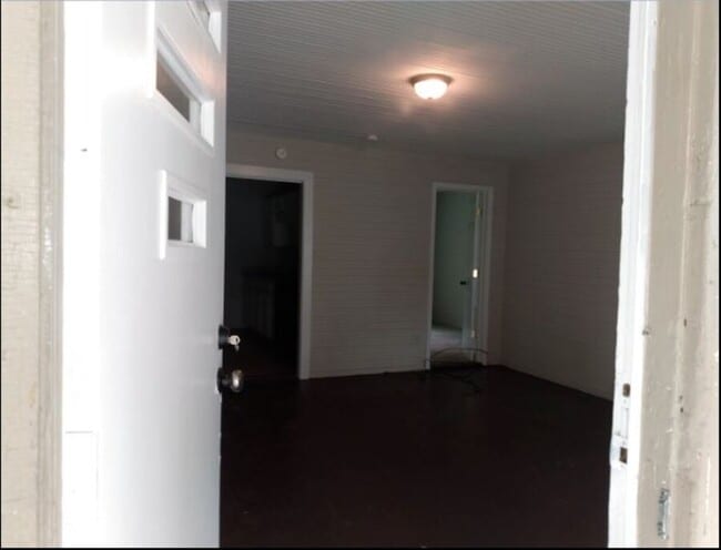 Building Photo - Branch Street, 37-38