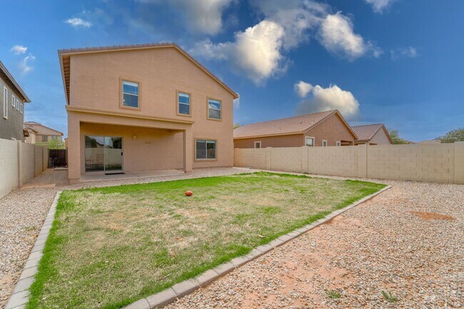 Building Photo - 734 W Fruit Tree Ln