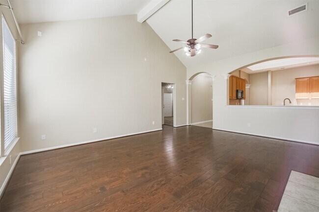 Building Photo - 15810 Cypress Hall Dr