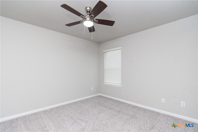 Building Photo - 8207 Montclair Dr