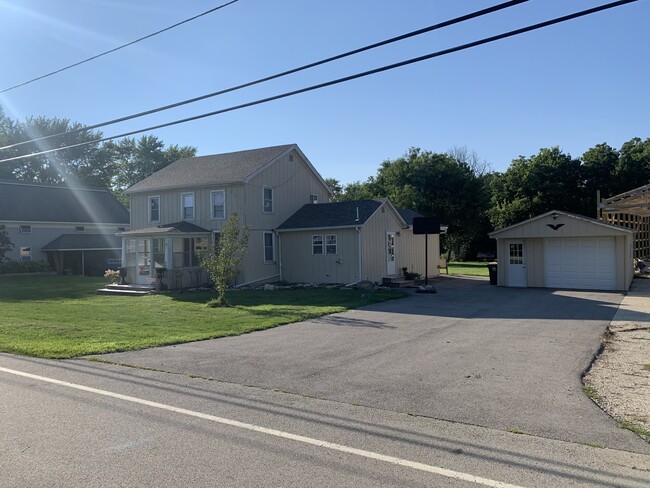 Primary Photo - 6787 Chicago Rd