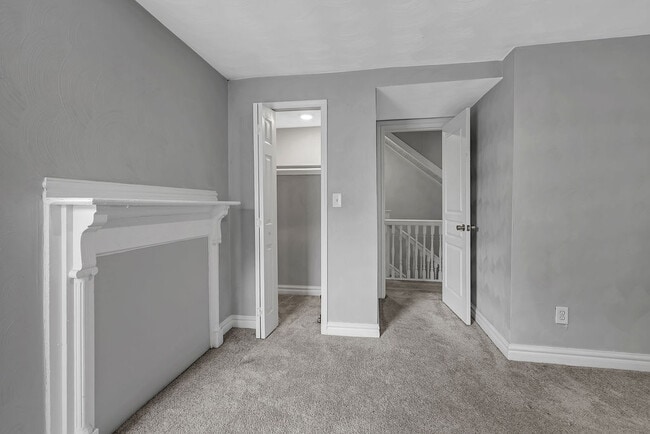 Building Photo - 122 Webster Ave