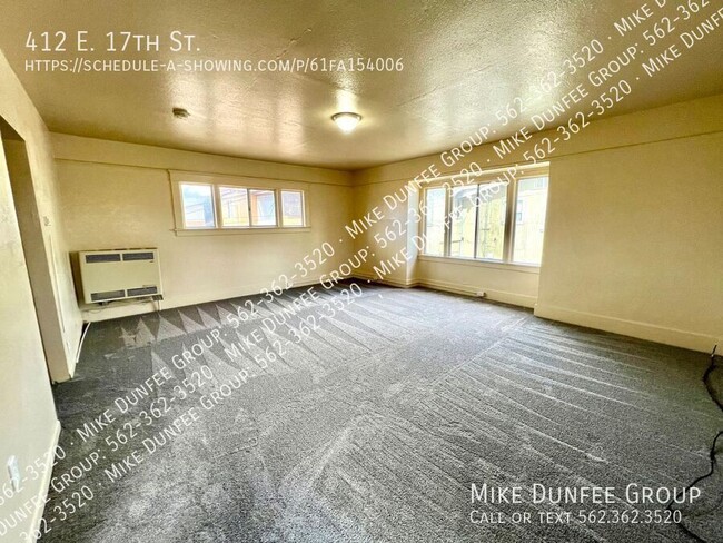 Building Photo - Renovated 3 BR/1 BA + Bonus Room Townhouse...