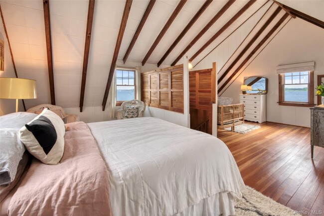 Building Photo - 2662 Paradise Shores Rd