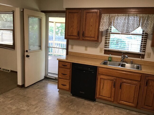 Building Photo - 5367 Mckitrick Blvd