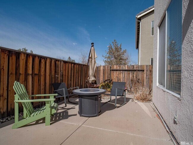 Building Photo - South Reno - Double Diamond Stunner - Tons of Amenities!