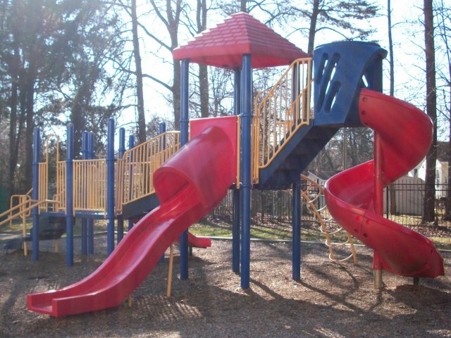 Playground - Brentwood Crossing