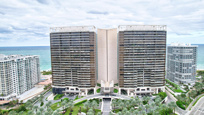 Building Photo - 9703 Collins Ave