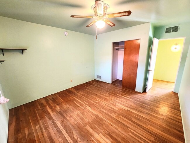 Building Photo - 414 Phillips Dr