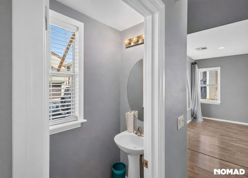 Building Photo - 8528 Myrsine Ct