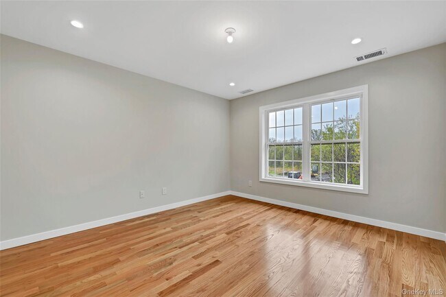 Building Photo - 501 Iron Forge Ln