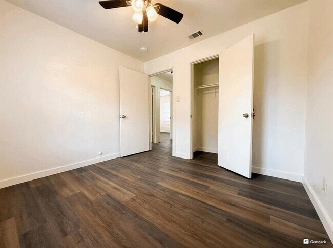 Building Photo - 501 Sacramento Dr