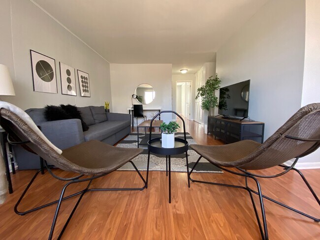 Fully furnished 1BR at no extra cost !! - 5534 N Winthrop Ave