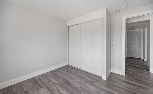 Building Photo - COMING SOON - Newly Remodeled 2 Bedroom 2 ...