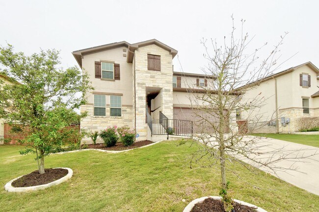 Side View - 5644 Siragusa Dr