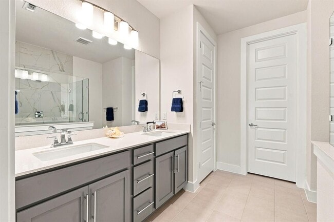 Building Photo - 9608 Hamadryas Dr