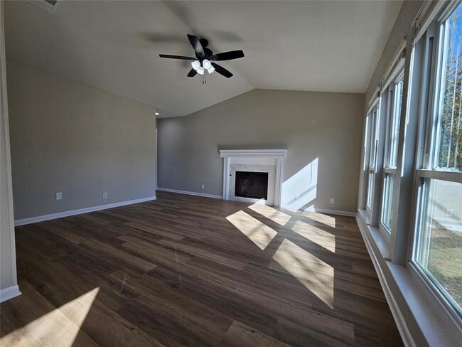 Building Photo - 1418 Hyridge Cir