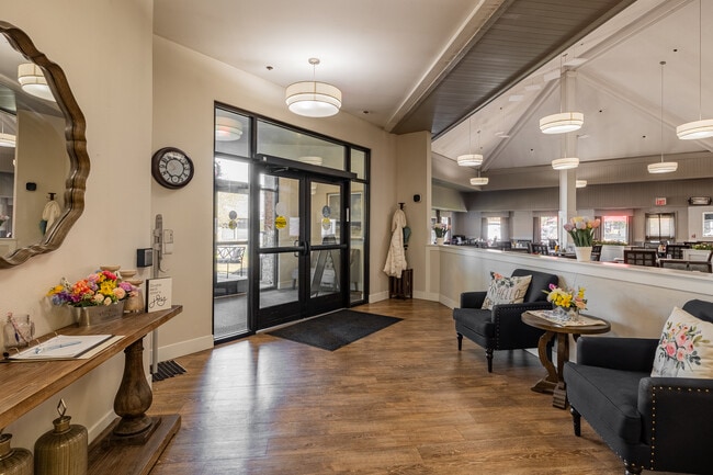 Lobby - King City Senior Village