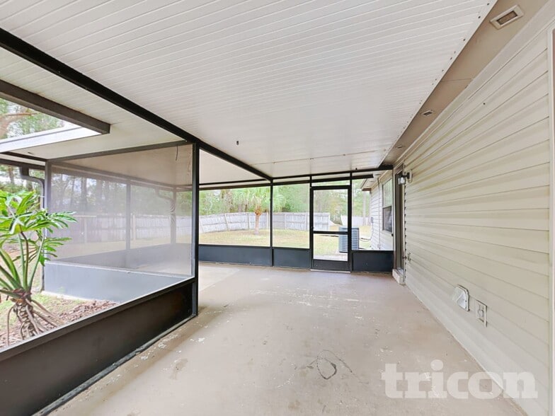Building Photo - 2999 Tuscarora Tr